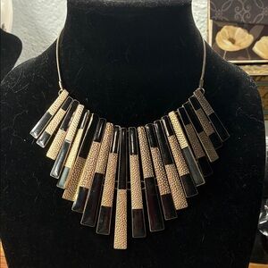 Elegant Gold and Black Statement Necklace